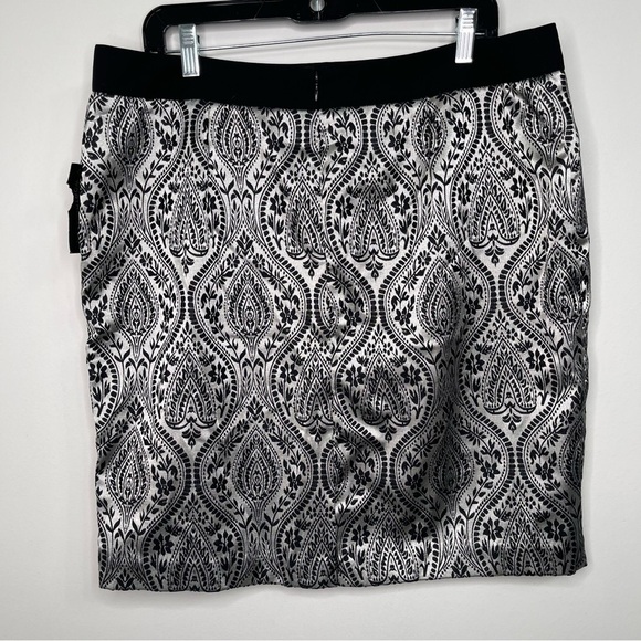 Worthington Paisley Jacquard Print Skirt Size 16P - Picture 1 of 9